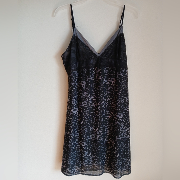 DKNY Sleep Chemise cami Size Large camouflage lace - Picture 1 of 14